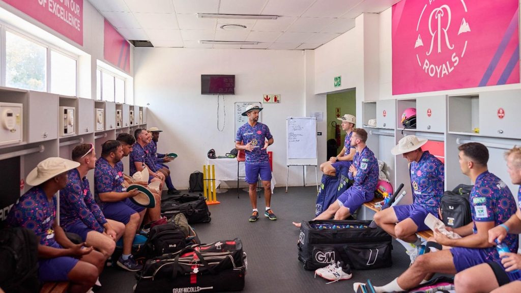 JP Speaks In The Dressing Room After The First Game jp-speaks-in-the-dressing-room-after-the-first-game